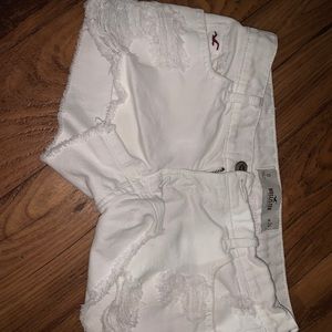 White Hollister shorts